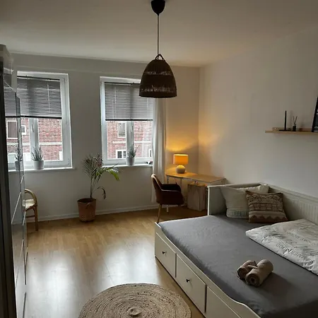 1 Zu Vermieten In Geteilter Mit Dem Gastgeber Apartment